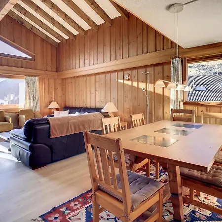 Volga 342 Apartment *